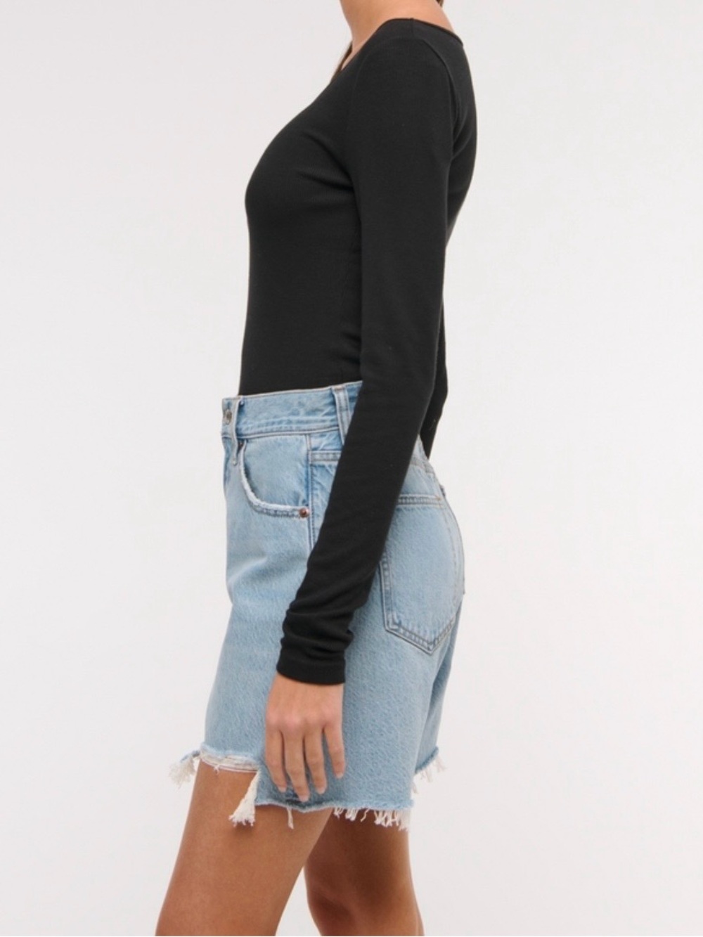 Abercrombie & Fitch High Rise Loose Denim Shorts - Picture 13 of 16
